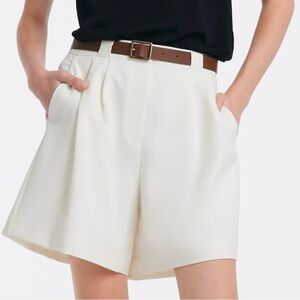 Brand new Goelia leather belt